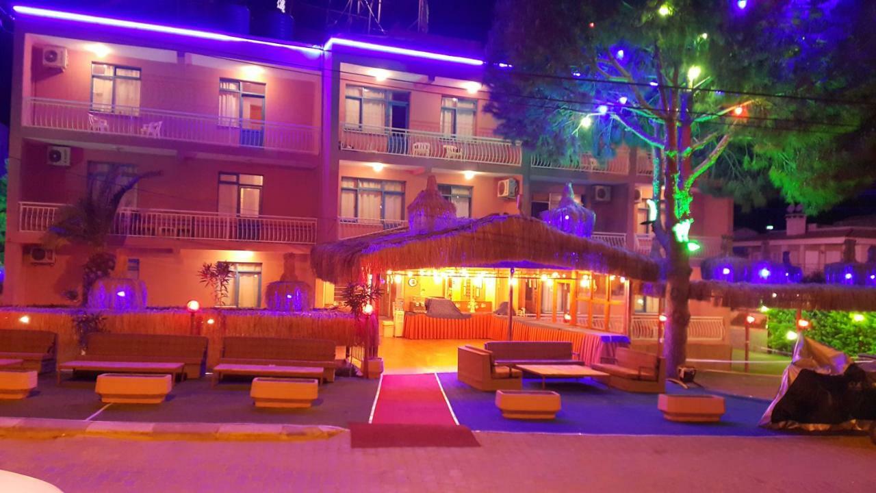 Grand Yayla Hotel Çeşme Exterior foto